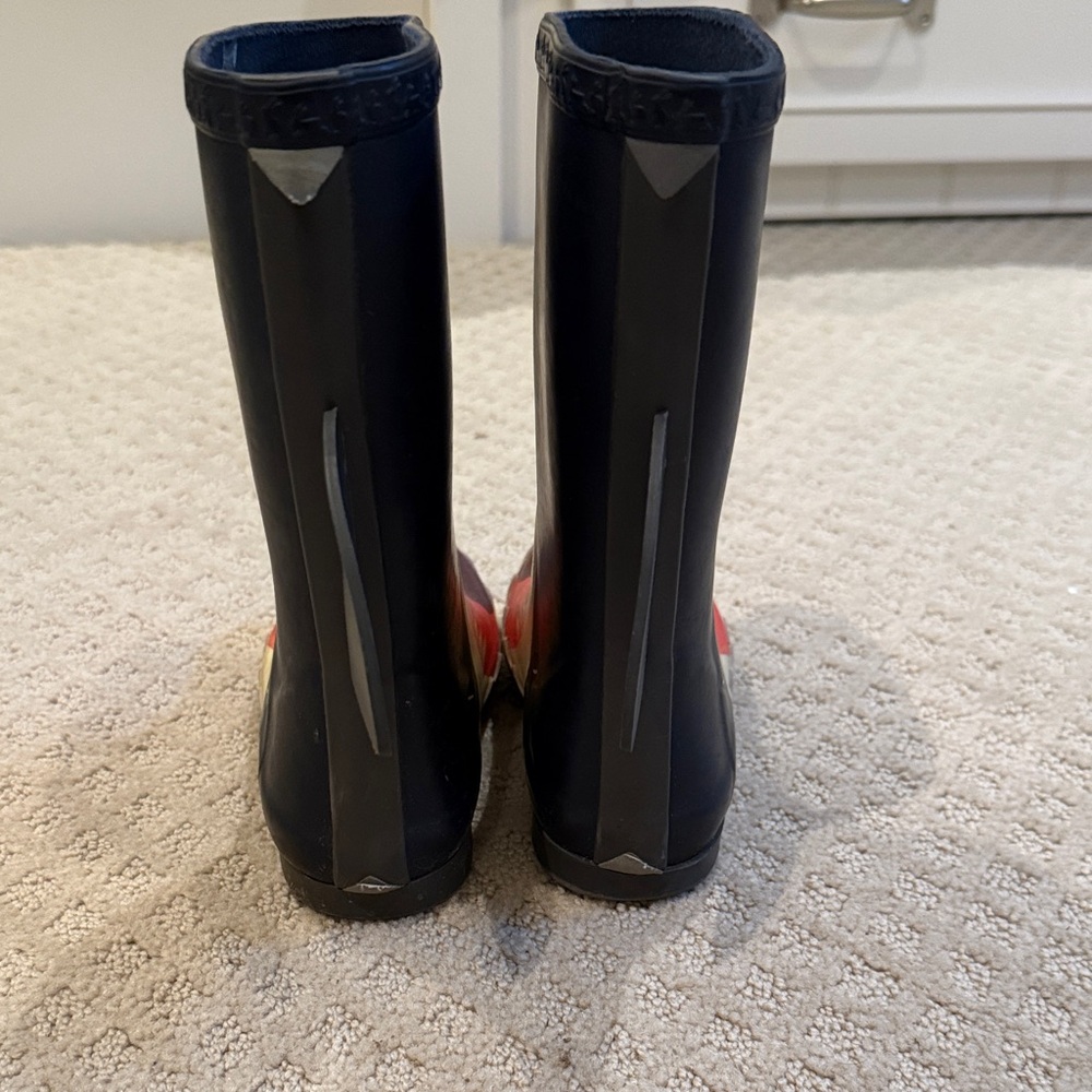 Joules Kids Shark Rain Boots, Size 12 Toddler - Picture 3 of 6